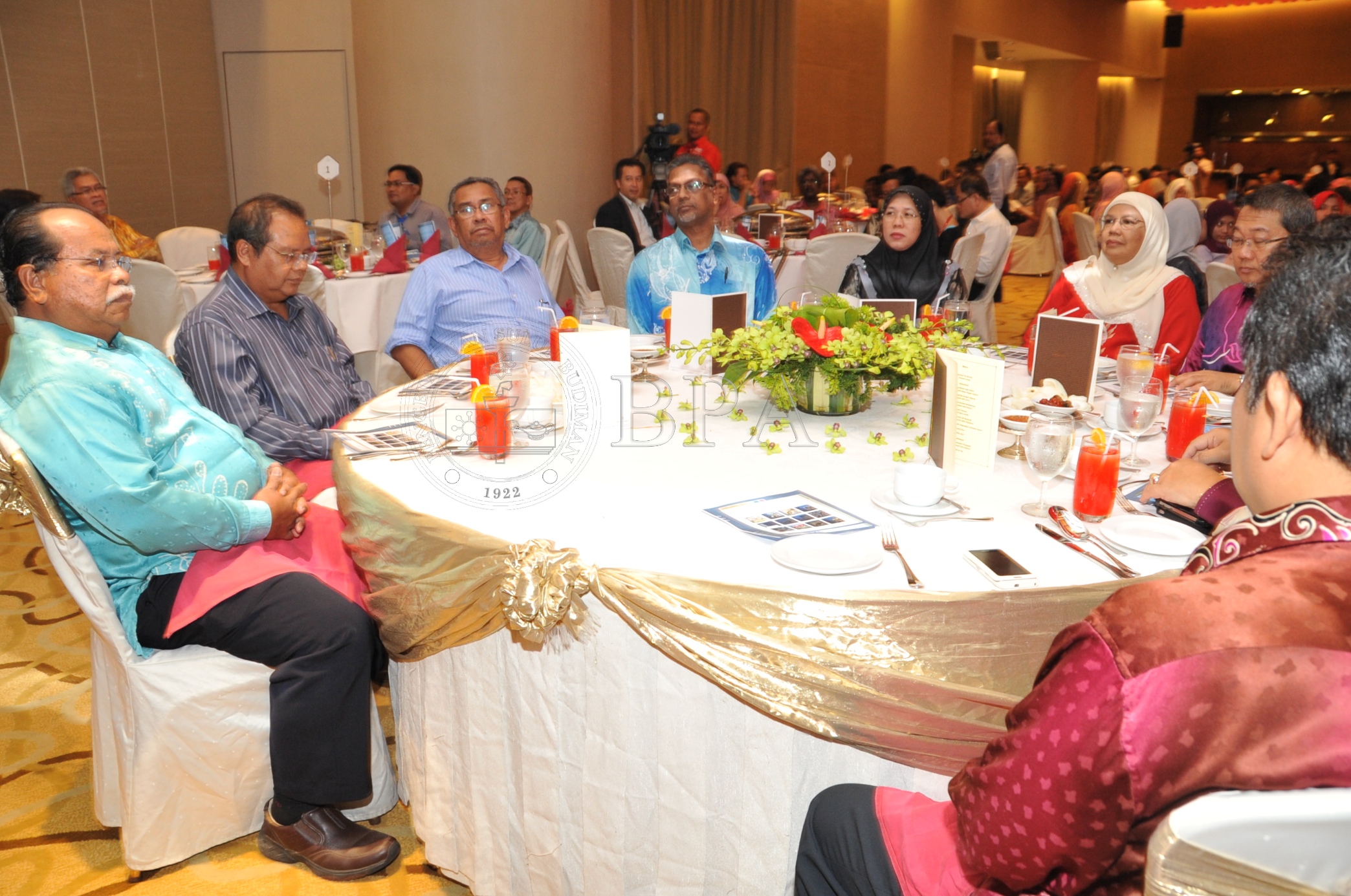 BPA 12 72 media PRO 1586